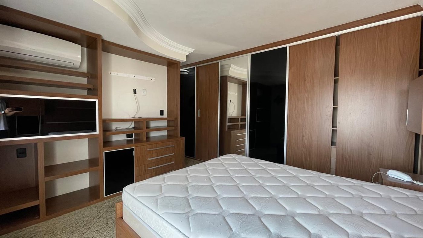 Apartamento com 4 dormitórios à venda, 240 m² por R$ 2.000.000,00 - Ponta da Praia - Santos/SP