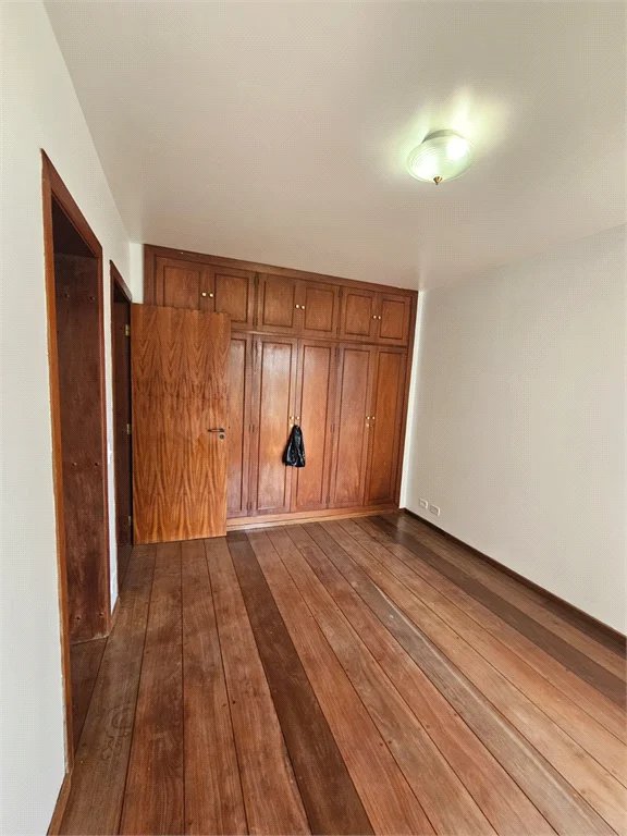 Apartamento à venda com 4 quartos, sendo 2 suítes, em Jardim Parque Morumbi, São Paulo, SP