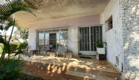 Casa à venda com 4 quartos, sendo 1 suíte,  em Vila Rosa, Itapetininga, SP