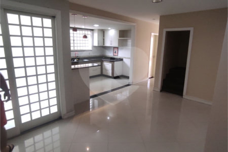 Casa à venda com 3 quartos, sendo 2 suítes, em Campo Grande, Rio de Janeiro, RJ