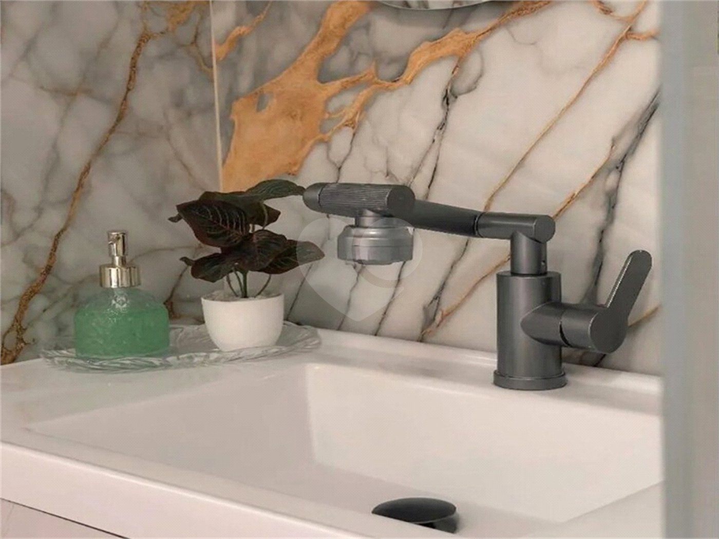 Apartamento à venda com 1 quarto em Santo Cristo, Rio de Janeiro, RJ