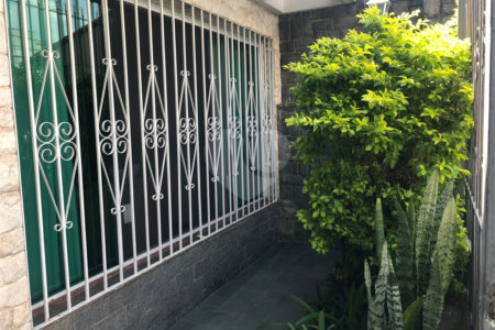 Casa Térrea à venda com 3 quartos, sendo 1 suíte,  em Vila Industrial, Mogi das Cruzes, SP