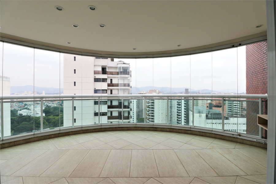 Apartamento à venda com 4 quartos, sendo 3 suítes, em Santana, São Paulo, SP
