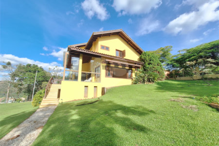 Casa à venda com 3 suítes no condomínio Chácaras do Lago, Vinhedo - SP