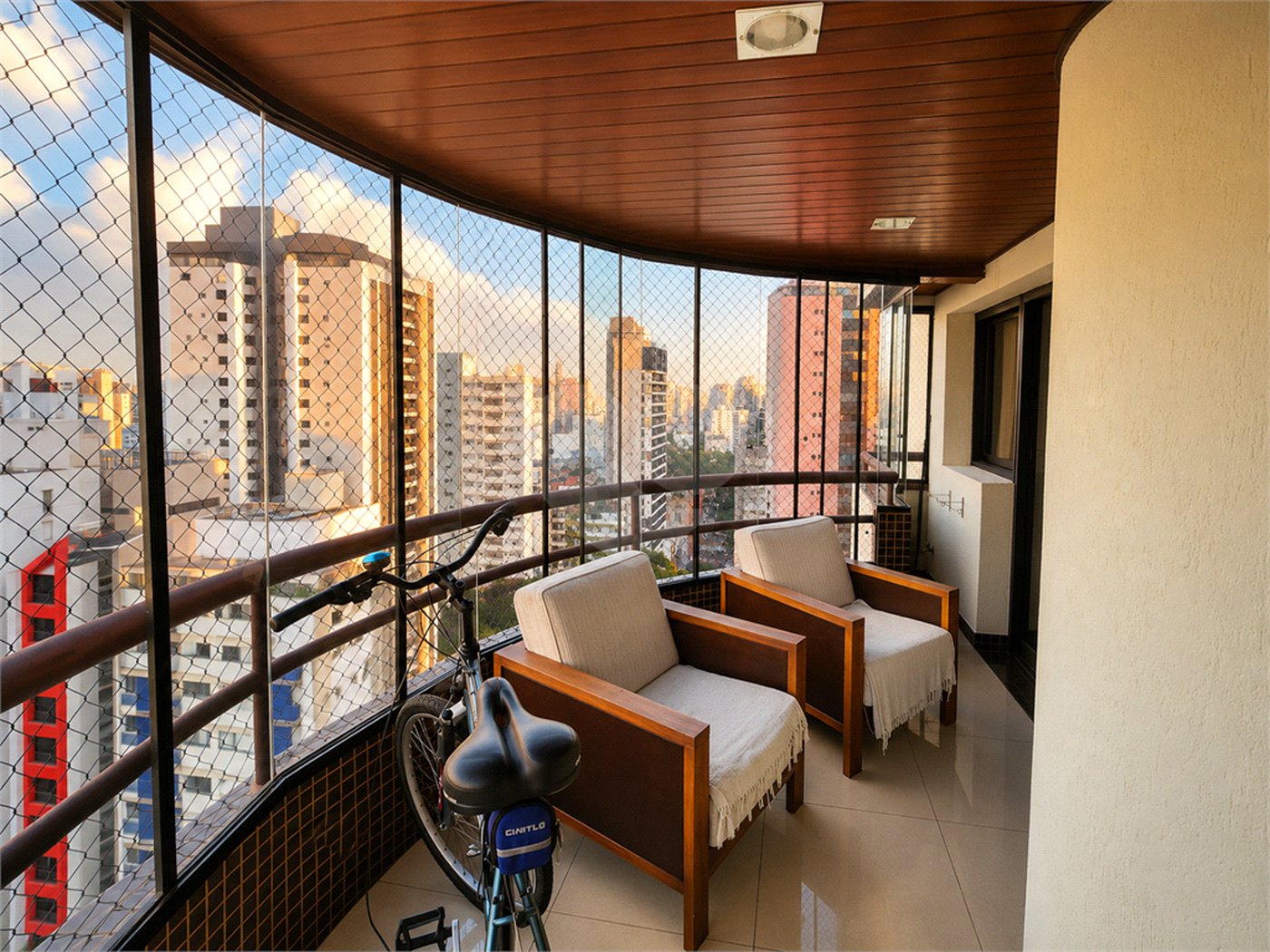 Apartamento à venda com 4 quartos, sendo 3 suítes, em Perdizes, São Paulo, SP