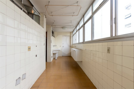 Apartamento para venda em Higienópolis com 3 dormitórios, - R Gabriel Dos Santos.Estuda Permuta.