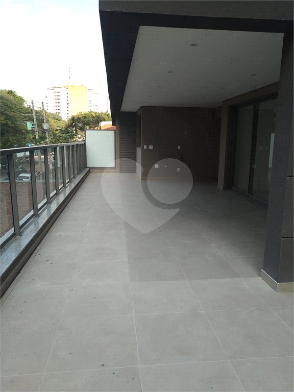 Apartamento tipo garden, novo, nunca habitado. 4 suítes