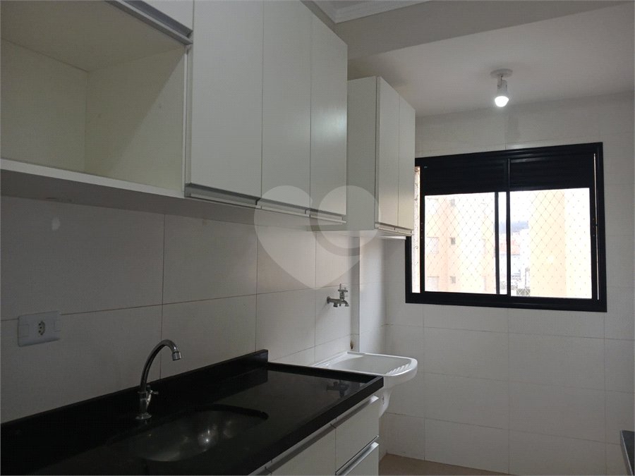 Apartamento para alugar com 2 quartos, sendo 1 suíte, em Jardim Carambeí, São Roque, SP