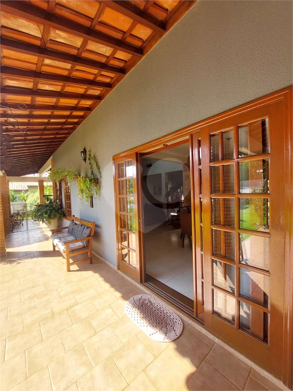 Casa à venda com 4 quartos, sendo 2 suítes, no condomínio Eco Clube Vivendas do Lago, Sorocaba - SP