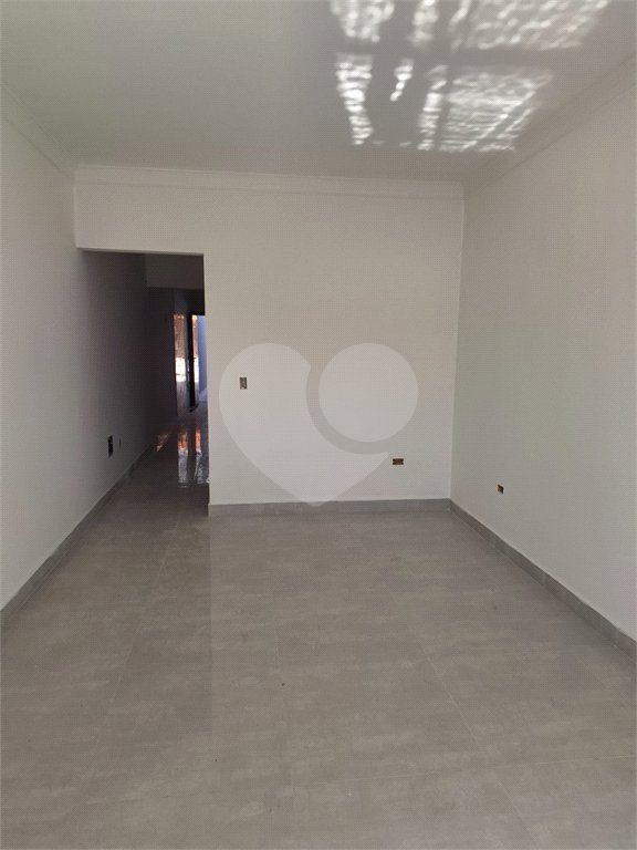 Sobrado à venda com 3 quartos, sendo 1 suíte,  em Parque Boturussu, São Paulo, SP