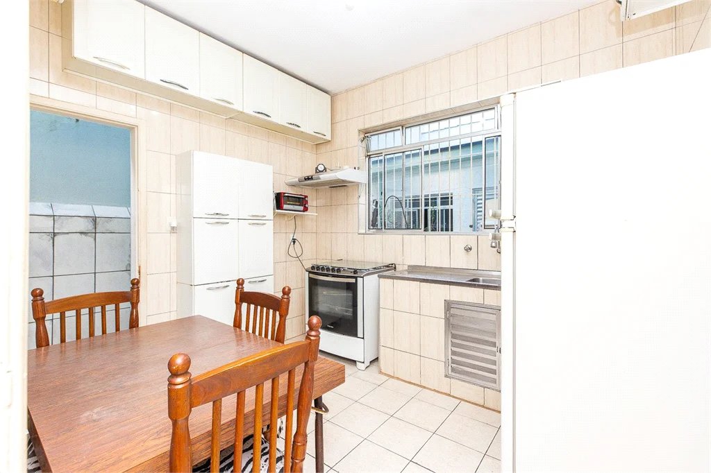 Sobrado à venda com 3 quartos, sendo 1 suíte,  em Cidade Monções, São Paulo, SP