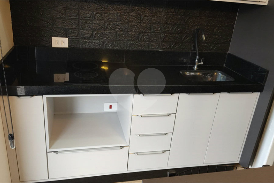 Apartamento à venda ou para alugar com 1 quarto em Vila Galvão, Guarulhos, SP