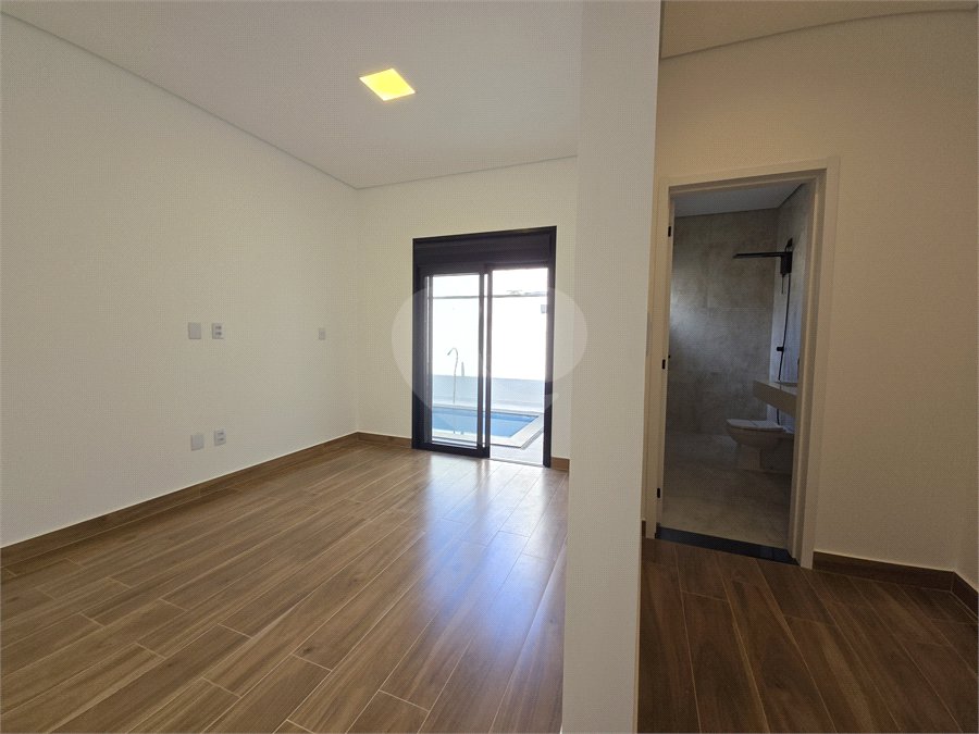 Casa à venda com 3 suítes no condomínio Helena Maria, Sorocaba - SP