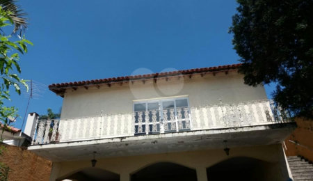 Sobrado à venda com 4 quartos, sendo 1 suíte,  em Tremembé, São Paulo, SP