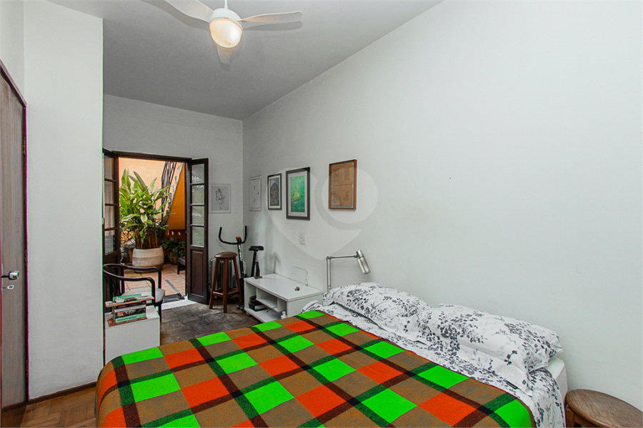 Sobrado à venda com 5 quartos em Vila Mariana, São Paulo, SP