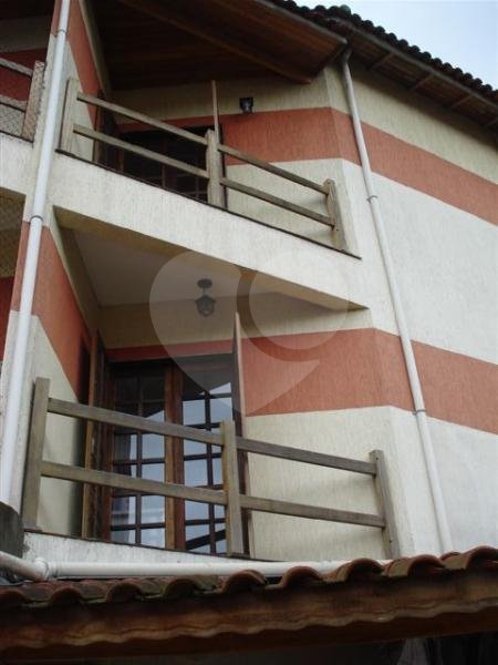 Casa à venda com 3 quartos, sendo 2 suítes, no condomínio Cachoeira do Arari, São Paulo - SP