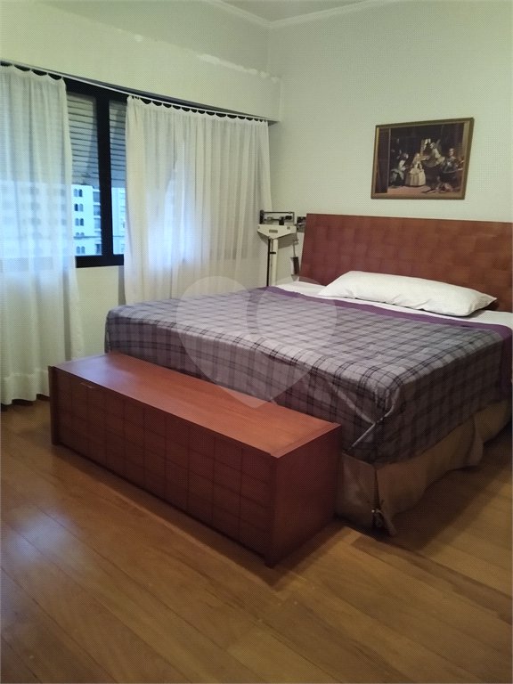 Apartamento à venda com 3 quartos, sendo 1 suíte,  em Bela Vista, São Paulo, SP