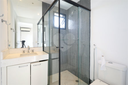 Apartamento à venda com 3 quartos, sendo 2 suítes, em Brooklin, São Paulo, SP