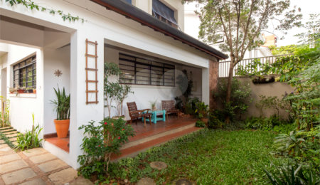 Casa à venda com 3 quartos, sendo 1 suíte,  em Alto da Boa Vista, São Paulo, SP