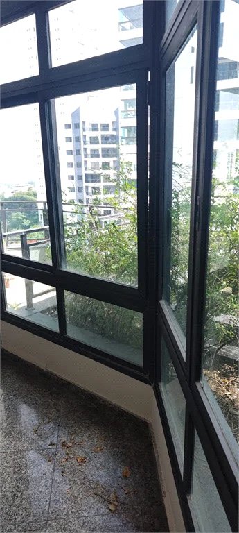 Duplex à venda com 3 suítes em Vila Suzana, São Paulo, SP