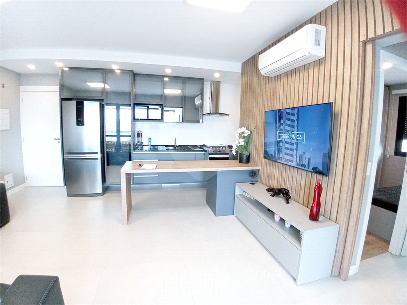 Apartamento à venda com 2 quartos, sendo 1 suíte, em Santa Teresinha, São Paulo, SP