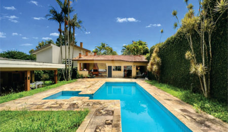 Casa à venda com 5 suítes no condomínio Nova Higienópolis, Jandira - SP