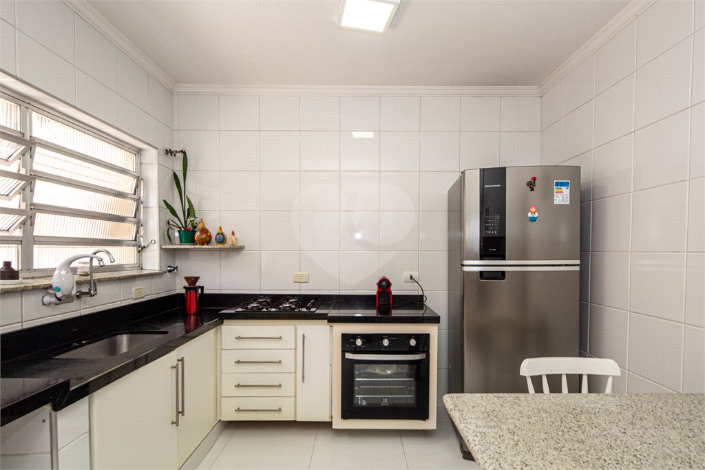 Casa à venda com 3 quartos, sendo 1 suíte, em Campo Belo, São Paulo, SP