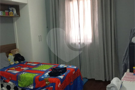 Sobrado à venda com 2 quartos em Jardim Monte Alegre, São Paulo, SP