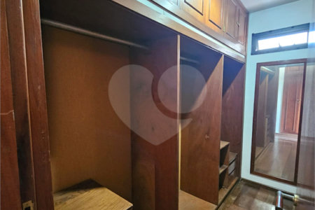 Apartamento à venda com 4 quartos, sendo 2 suítes,  em Jardim Parque Morumbi, São Paulo, SP