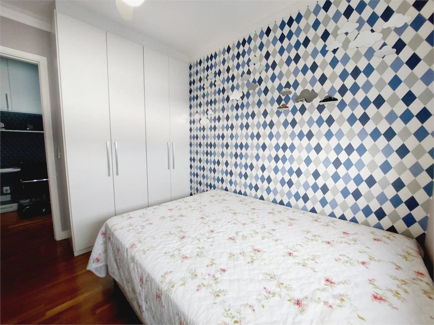 Apartamento à venda com 2 quartos, sendo 1 suíte,  em Vila Anastácio, São Paulo, SP