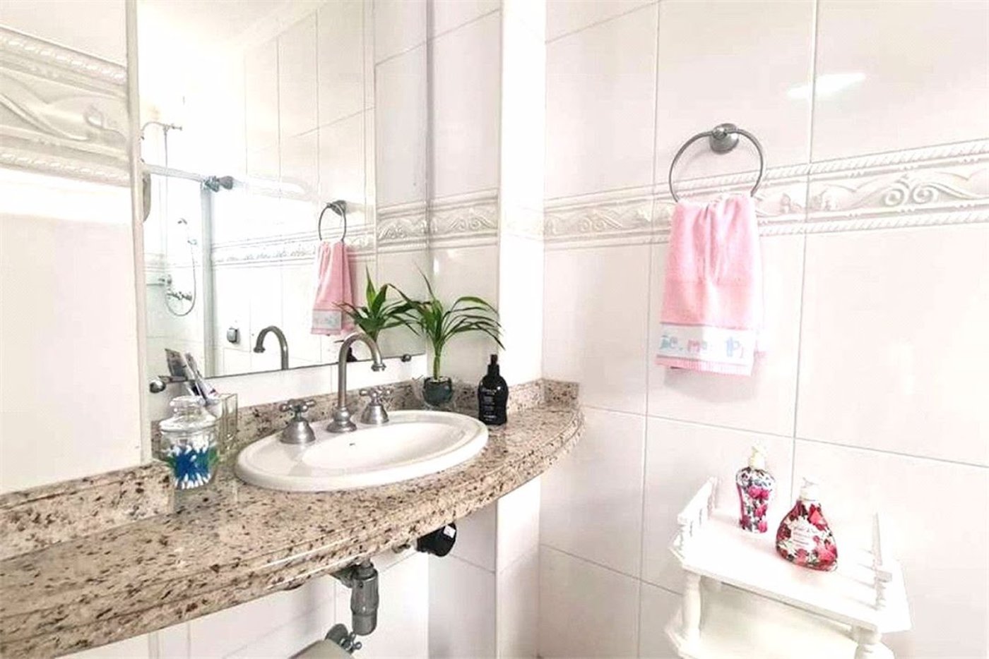 Apartamento Residencial à venda, Gonzaga, Santos - AP0964.