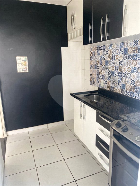 Apartamento à venda com 2 quartos, sendo 1 suíte, em Parque Maria Domitila, São Paulo, SP
