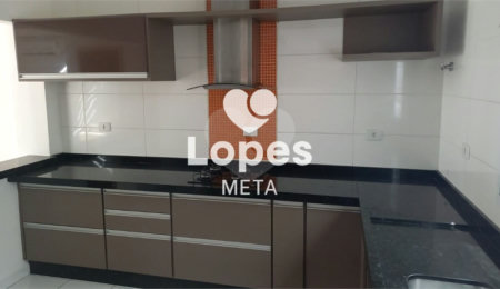 Casa à venda com 3 quartos, sendo 1 suíte,  no condomínio Contemporâneo, Taubaté - SP