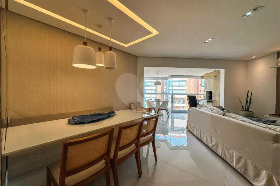 Apartamento à venda com 4 suítes em Riviera de São Lourenço, Bertioga, SP