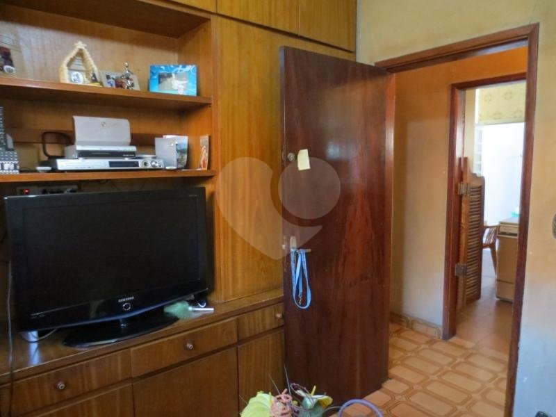 Casa à venda com 4 quartos, sendo 2 suítes, em Bosque da Saúde, São Paulo, SP