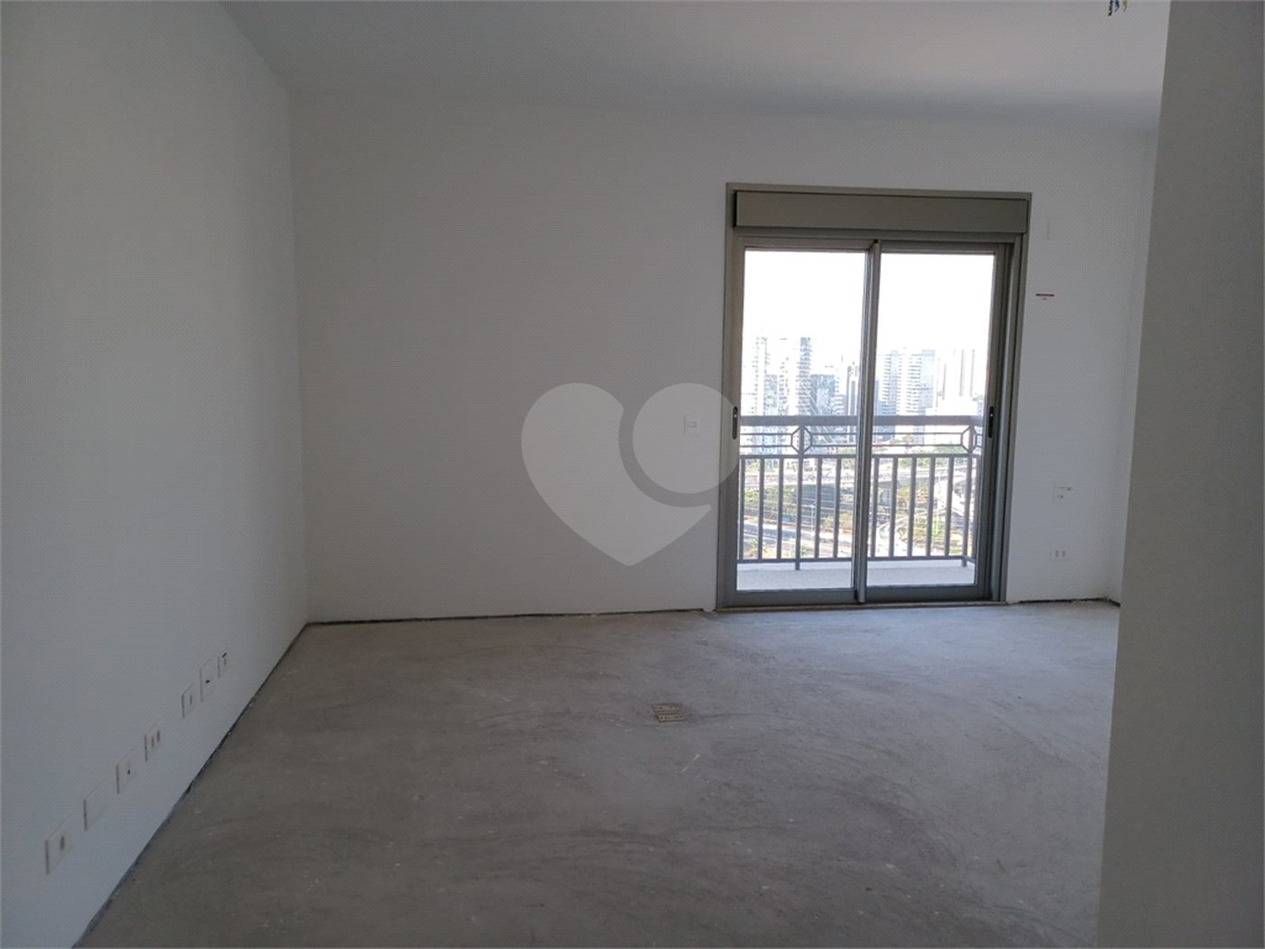 Apartamento à venda com 4 suítes em Real Parque, São Paulo, SP
