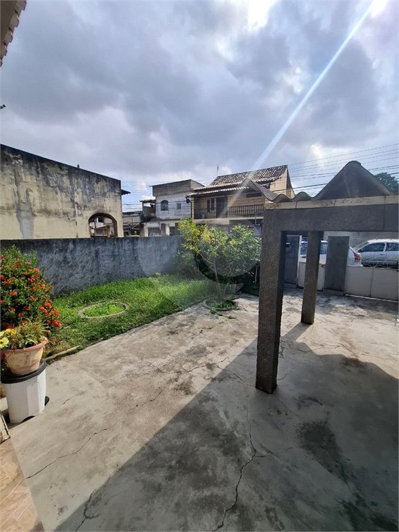 Casa à venda com 2 quartos, sendo 1 suíte, no condomínio Itatitara 999, Rio de Janeiro - RJ
