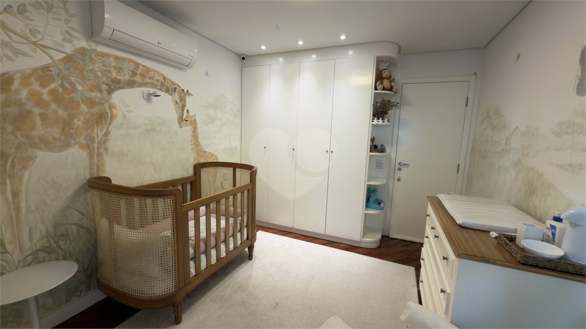 Apartamento à venda ou para alugar com 4 suítes em Jardim Fonte do Morumbi, São Paulo, SP