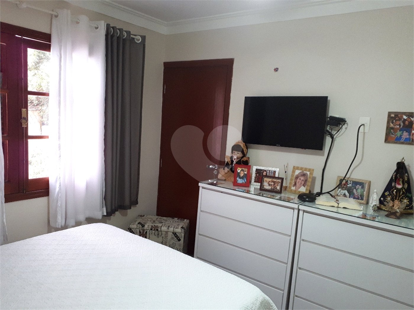 Casa à venda ou para alugar com 3 quartos, sendo 1 suíte, em Horto, São Paulo, SP