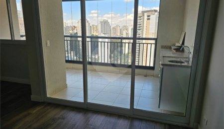 Apartamento para alugar com 2 quartos, sendo 1 suíte,  em Vila Andrade, São Paulo, SP