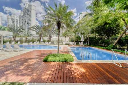 Apartamento à venda com 4 suítes em Alto da Boa Vista, São Paulo, SP