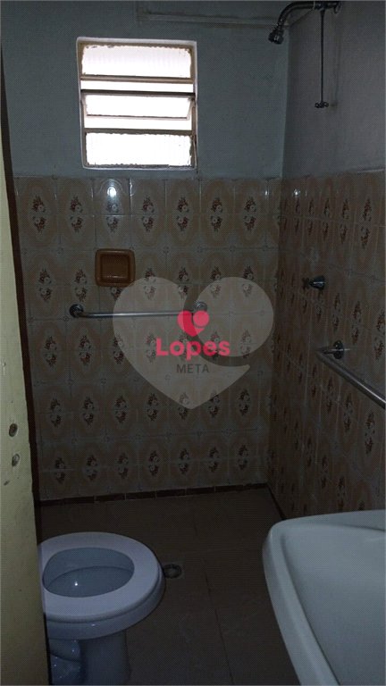Casa à venda com 4 quartos, sendo 1 suíte, em Jardim Satélite, São José dos Campos, SP