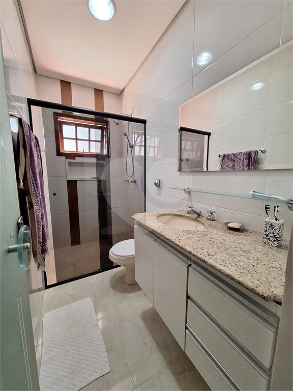 Casa à venda com 3 suítes no condomínio Bosque de Grevilea, Vinhedo - SP