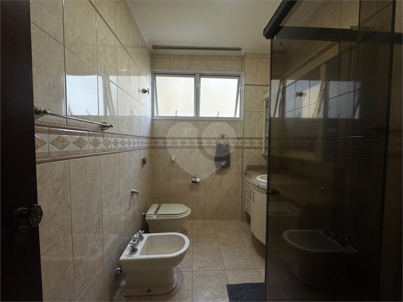 Apartamento à venda com 3 quartos, sendo 1 suíte, no Centro, Ribeirão Preto, SP