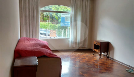 Casa à venda com 3 quartos, sendo 1 suíte, em Jabaquara, São Paulo, SP