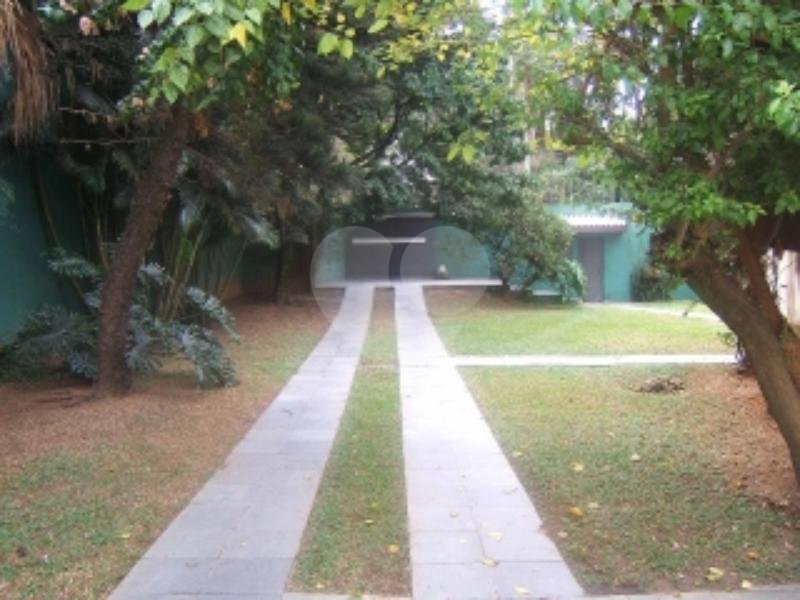 Casa de Vila à venda com 4 quartos, sendo 2 suítes, em Granja Julieta, São Paulo, SP