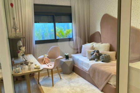 Apartamento à venda com 3 suítes em Chácara Santo Antônio, São Paulo, SP