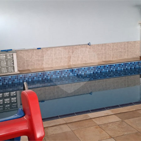Casa à venda com 5 quartos, sendo 4 suítes,  em Jardim Armênia, Mogi das Cruzes, SP