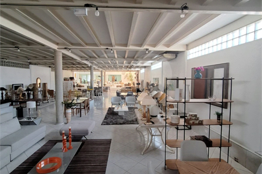 Prédio à venda em Santana, São Paulo, SP