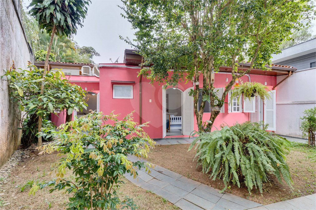 Casa à venda com 4 suítes em Jardim Marajoara, São Paulo, SP